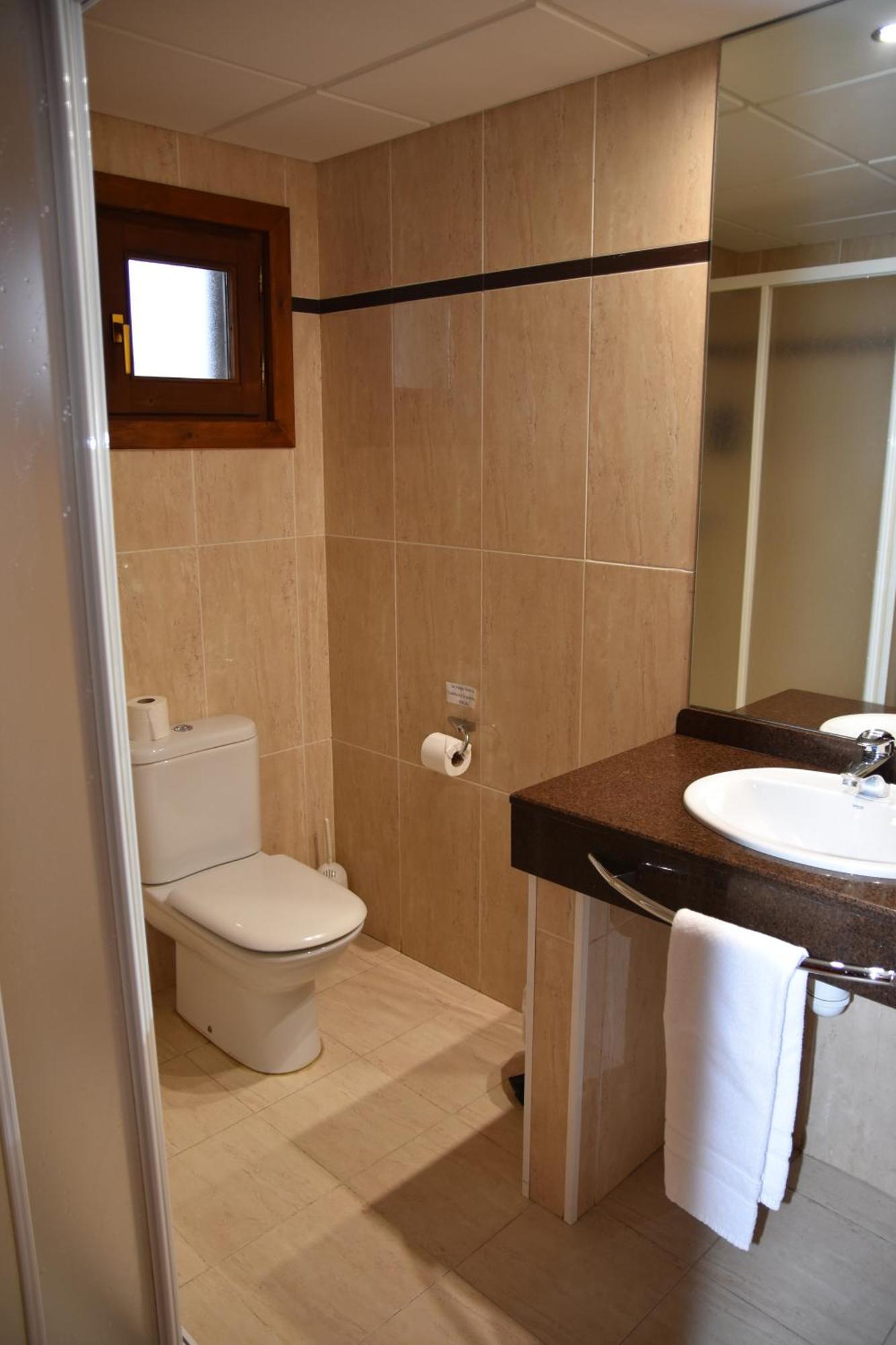 Aparthotel Tres Caminos El Grado Exterior photo